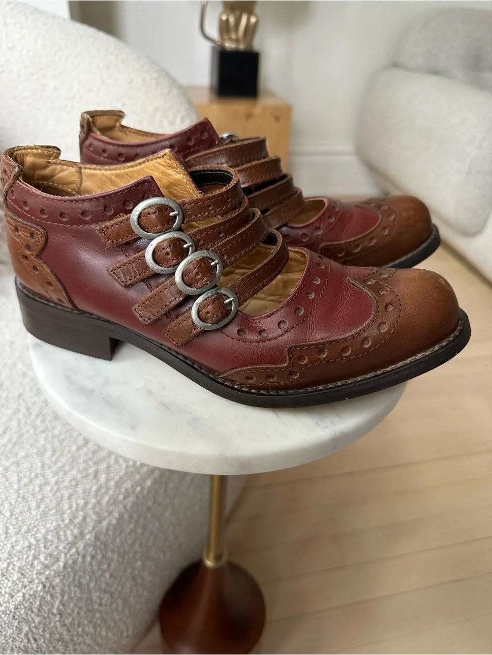 JOHN FLUEVOG ADRIANS: ALLI 4-BUCKLE MARY JANE BROGUE WINGTIP SHOES US 6 - Picture 5 of 9